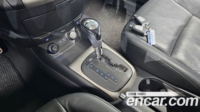 Hyundai i30 2010 — photo 9