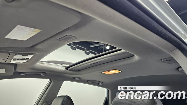 Hyundai i30 2010 — photo 17