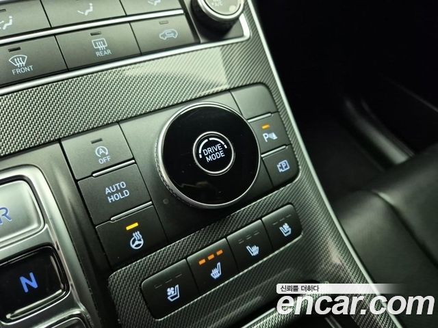 Hyundai Santafe 2021 — photo 12