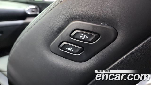 Hyundai Santafe 2021 — photo 27