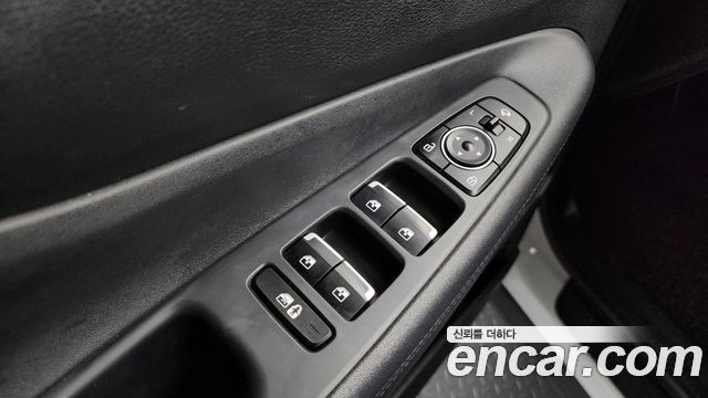 Hyundai Santafe 2021 — photo 36
