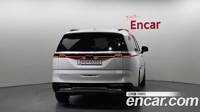 Kia Canival 2022 — photo 4