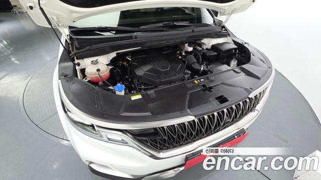 Kia Canival 2022 — photo 6