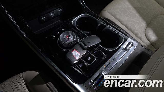 Kia Canival 2022 — photo 12