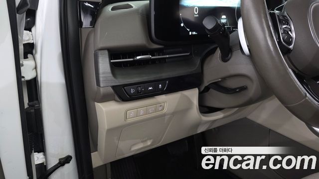 Kia Canival 2022 — photo 19