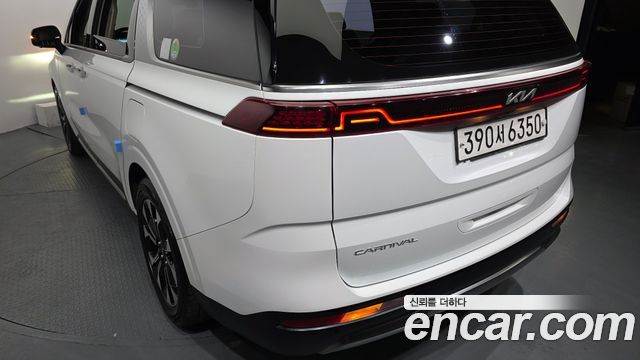 Kia Canival 2022 — photo 9