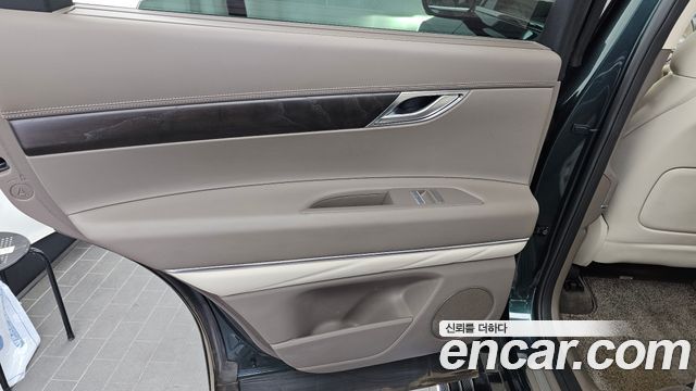 Genesis GV80 2020 — photo 15