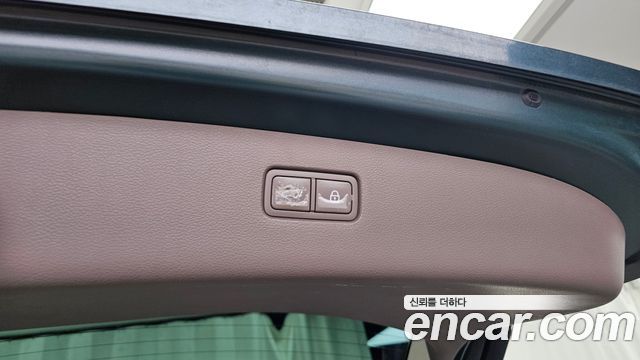 Genesis GV80 2020 — photo 34