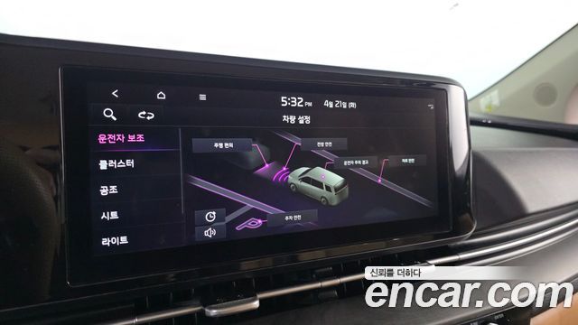 Kia Canival 2021 — photo 18