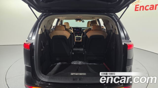 Kia Canival 2021 — photo 20