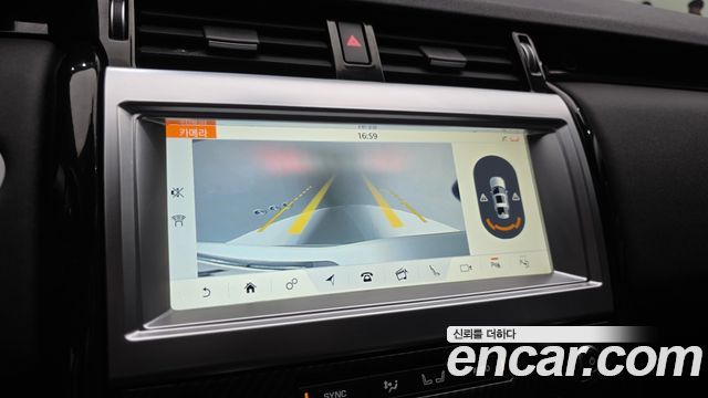 Land Rover Discovery 2019 — photo 17