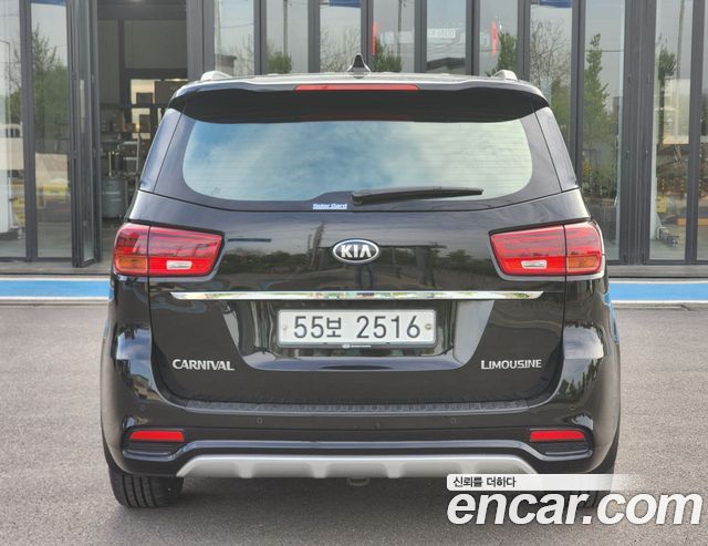 Kia Canival 2019 — photo 4