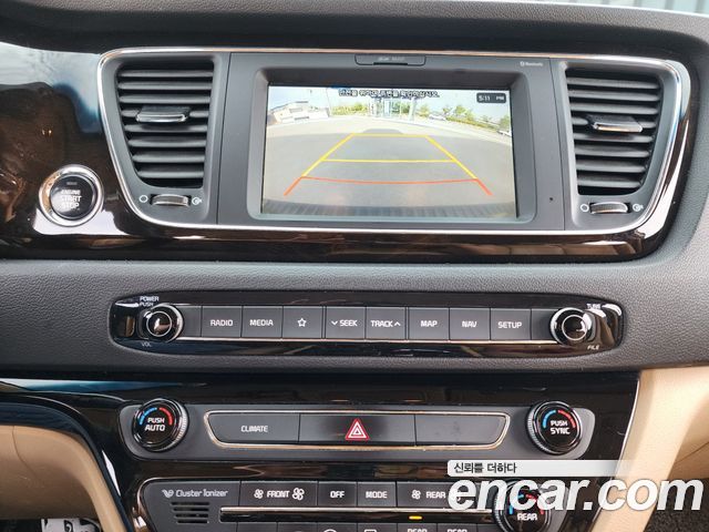 Kia Canival 2019 — photo 10