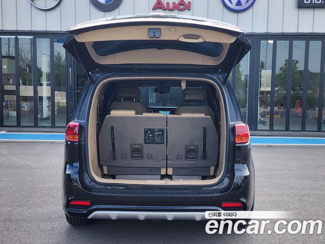 Kia Canival 2019 — photo 19