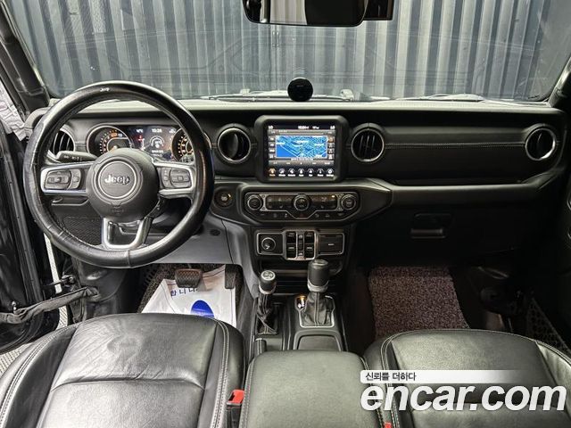 Jeep Wrangler 2021 — photo 6