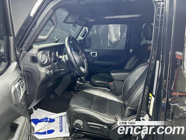 Jeep Wrangler 2021 — photo 7