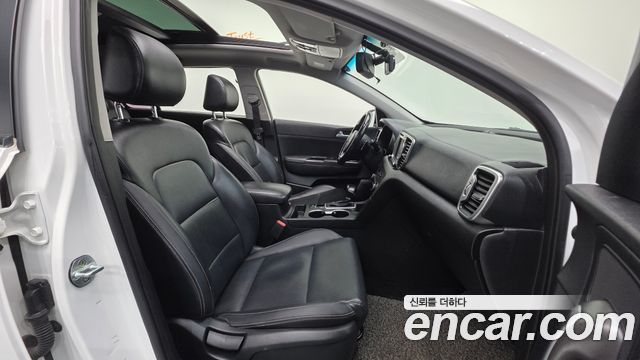Kia Sportage 2016 — photo 10