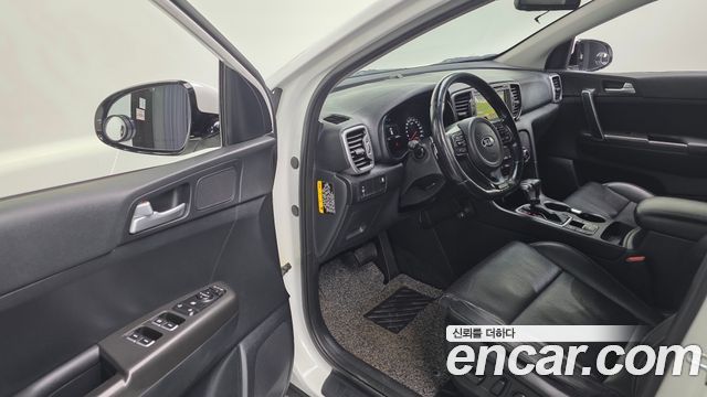 Kia Sportage 2016 — photo 12
