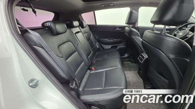 Kia Sportage 2016 — photo 19