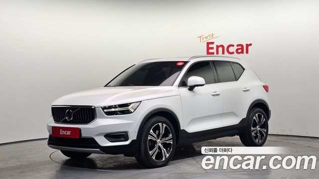 Volvo XC40 2020 — photo 1