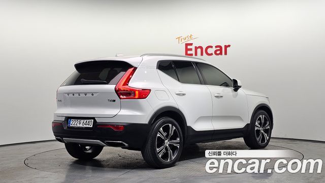 Volvo XC40 2020 — photo 2