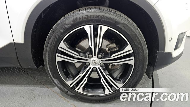 Volvo XC40 2020 — photo 7
