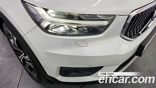 Volvo XC40 2020 — photo 8