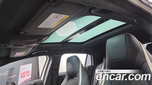 Infiniti Q30 2017 — photo 25
