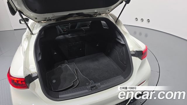 Infiniti Q30 2017 — photo 26