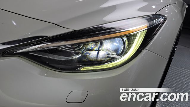 Infiniti Q30 2017 — photo 8