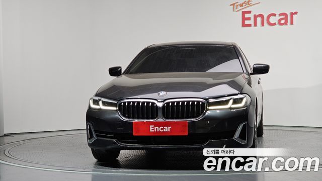 BMW 5-Series 2022 — photo 3