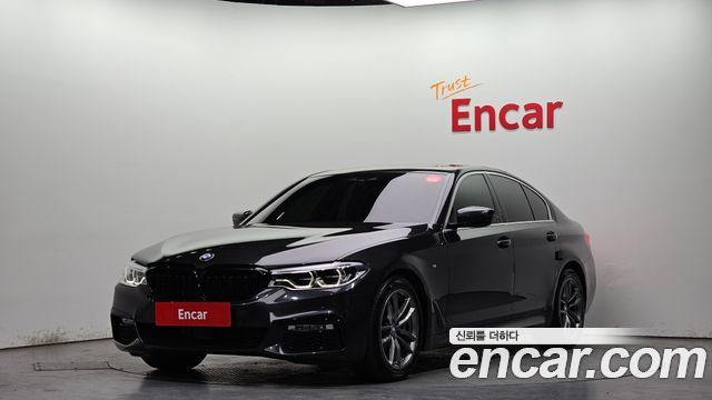 BMW 5-Series 2018 — photo 1