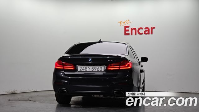 BMW 5-Series 2018 — photo 4