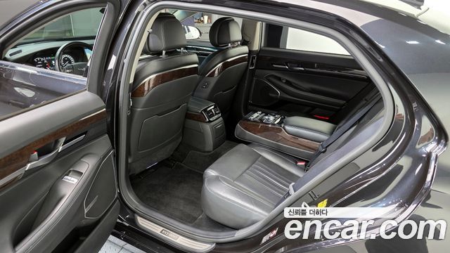 Genesis EQ900 2018 — photo 11