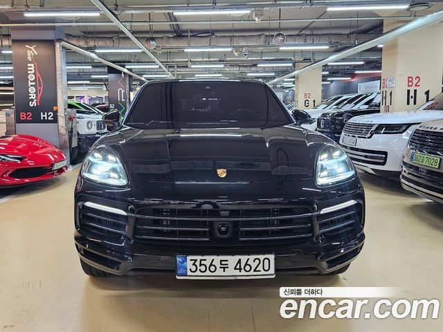 Porsche Cayenne 2023 — photo 2