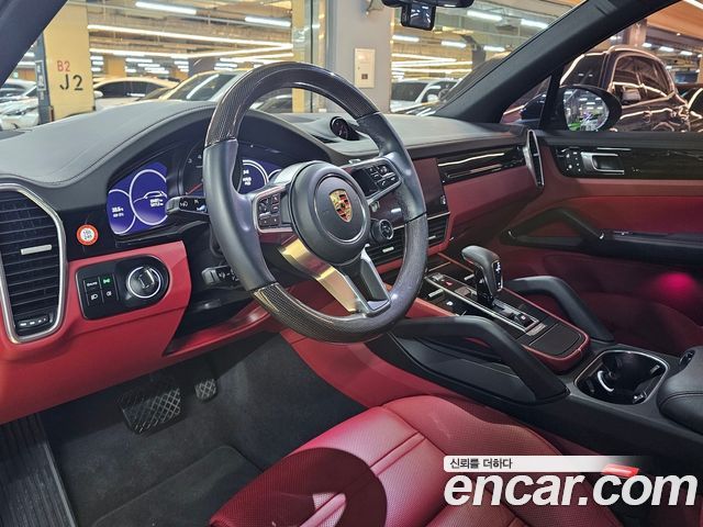 Porsche Cayenne 2023 — photo 9
