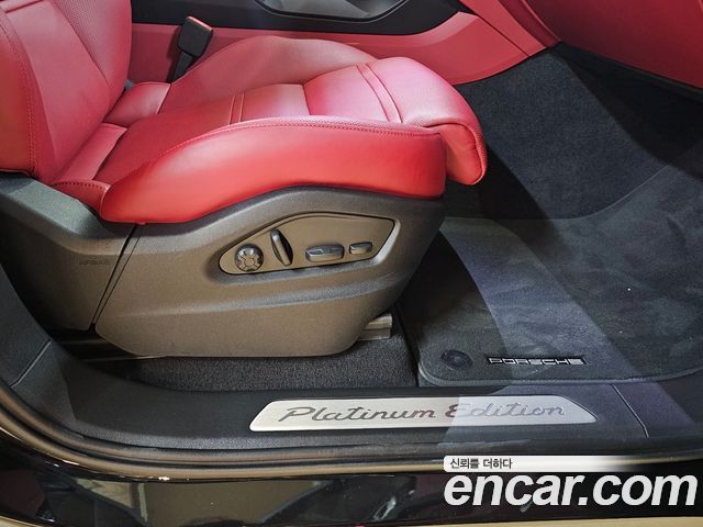 Porsche Cayenne 2023 — photo 14