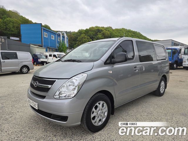 Hyundai Starex 2013 — photo 1