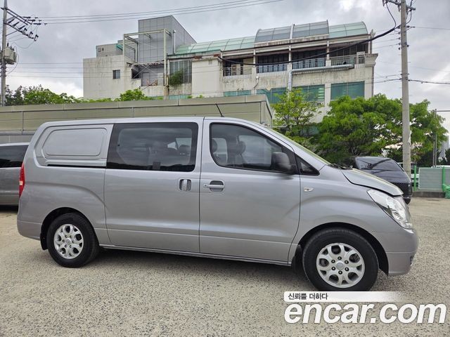 Hyundai Starex 2013 — photo 11