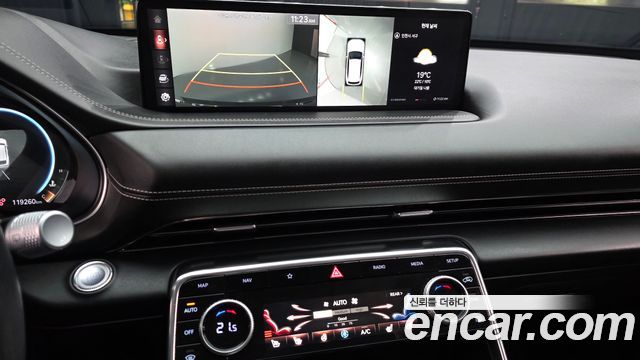 Genesis GV80 2020 — photo 21
