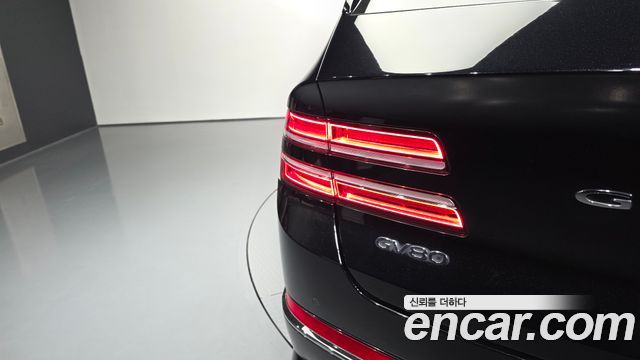 Genesis GV80 2020 — photo 9