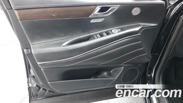 Genesis GV80 2020 — photo 14