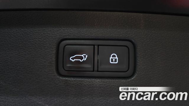 Genesis GV80 2020 — photo 31