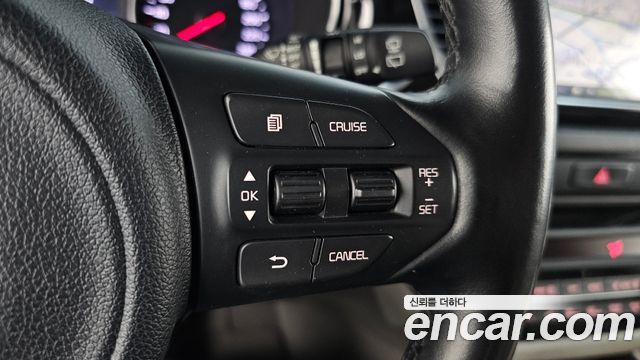Kia Canival 2015 — photo 33