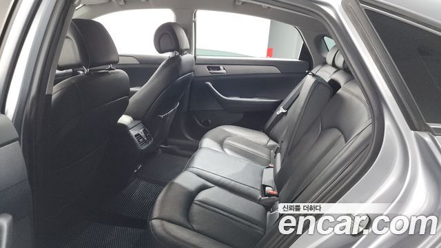 Hyundai Sonata 2015 — photo 19