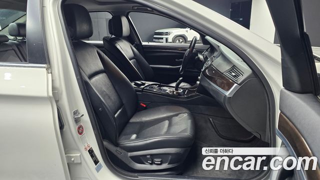 BMW 5-Series 2013 — photo 10