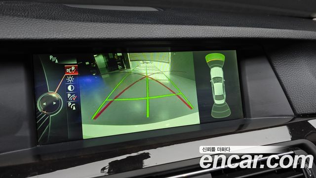 BMW 5-Series 2013 — photo 16