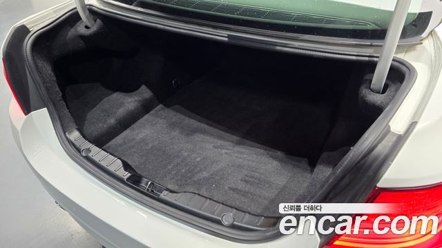 BMW 5-Series 2013 — photo 19