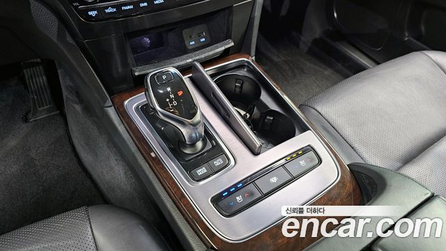 Hyundai Equus 2015 — photo 9