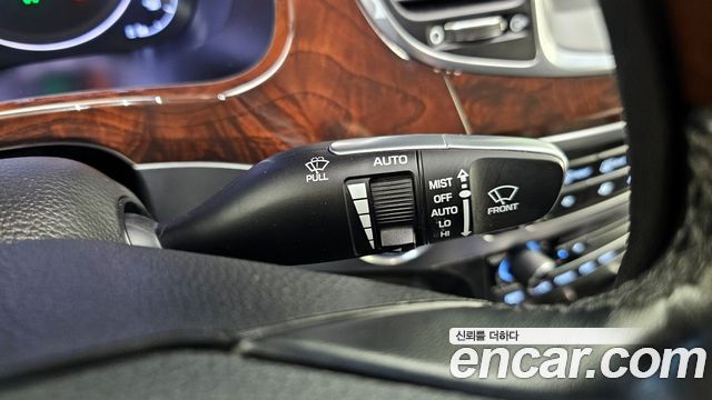 Hyundai Equus 2015 — photo 18